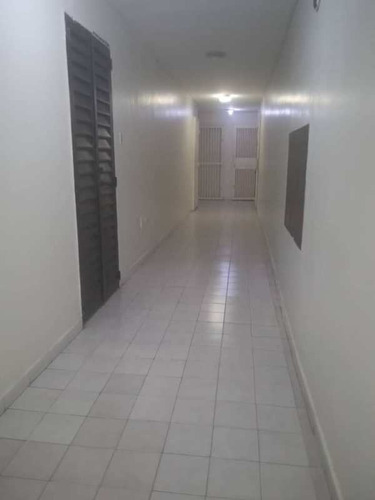 Imagen 12 de 30 de Se Vende Apartamento Los Guayabitos Ata-928 04125067379 04244900499