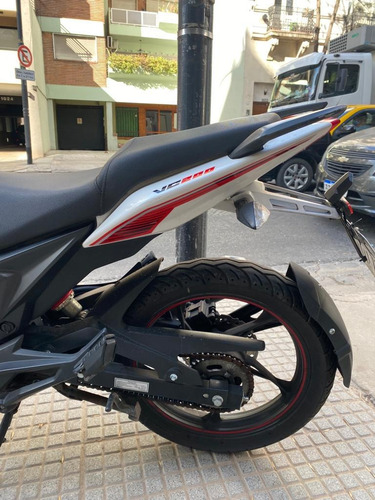 Imagen 3 de 5 de Gilera Vc 200 Naked