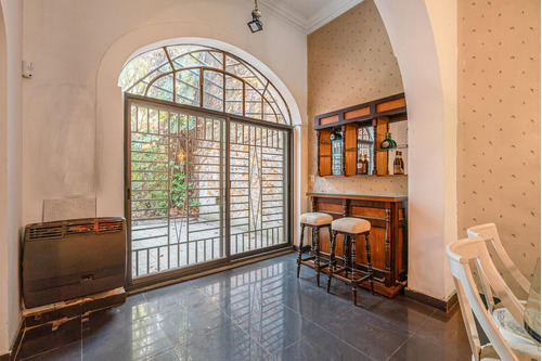 Excelente Casa - Venta - 8 Amb - Jardin - Piscina - Cocheras - Belgrano R