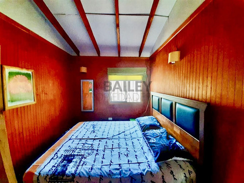 Casa En Venta En Olmué Con Piscina Y 2 Quinchos