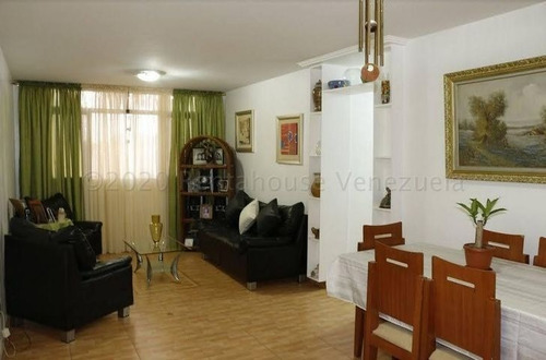 Imagen 3 de 16 de Gustavo Zavala Rentahouse 22-2860