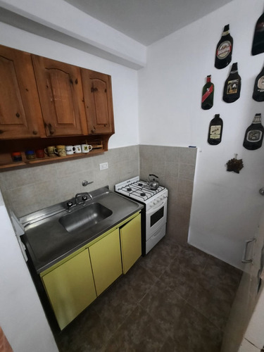 Imagen 8 de 14 de Departamento 2 Ambientes Con Balcon Al Frente Sobre Chiozza