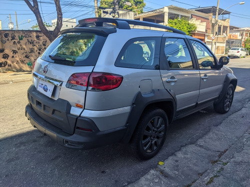 Imagem 4 de 15 de Fiat Palio Weekend 1.8 2018