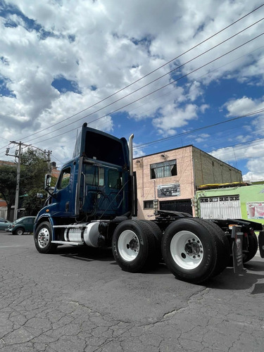 Imagen 5 de 11 de Day Cab Cascadia 2013 Freightliner Estándar 10 Vel De Aire