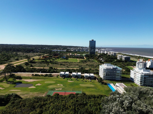 Terreno En Venta Para Construir Edificio En Punta Del Este (ref: Bpv-9909)