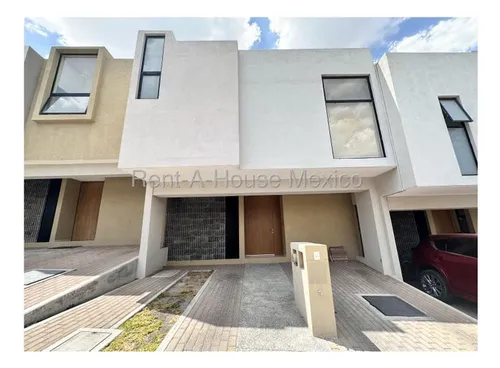 Zibata, Qro. Se Vende Casa Con 3 Recamaras 175 M2 De Construccion Qh 253112