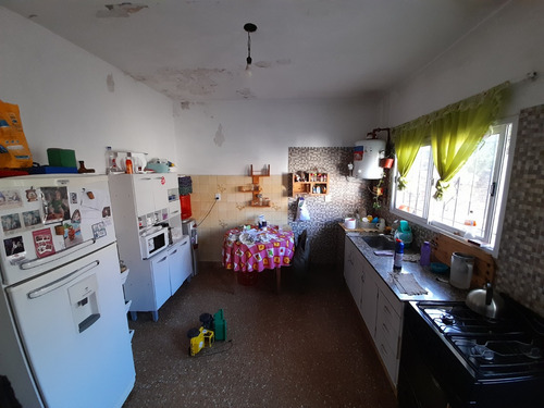 Vendemos Buena Casa G Catan 4 Ambientes