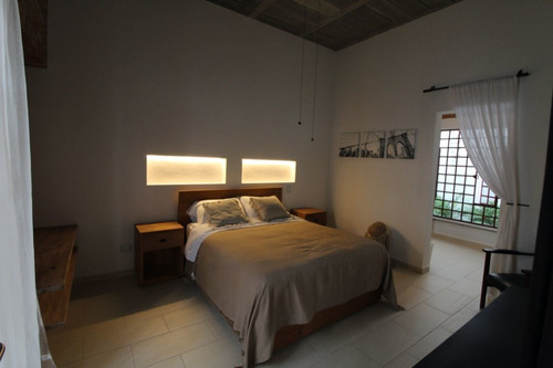 Imagen 17 de 30 de La Casa De Los Arboles Grandes En Venta, Fracc. Villa De Los