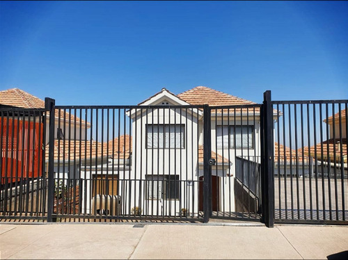 Venta Casa La Florida, Aislada 2do Piso, 5 Dorm, Panul