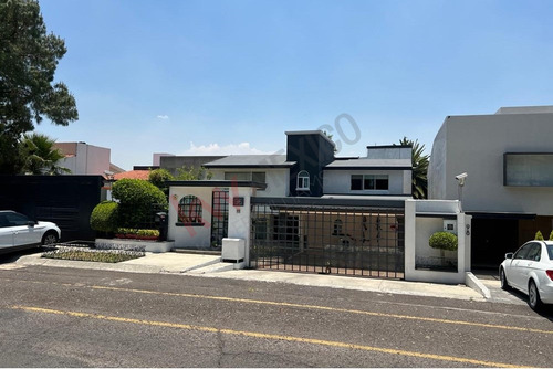 Casa De Ensueño En Chiluca: Espacio Y Elegancia