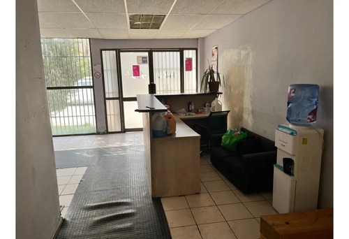 Arriendo Bodega De 771 M2 En Cond. Santiago Norte.