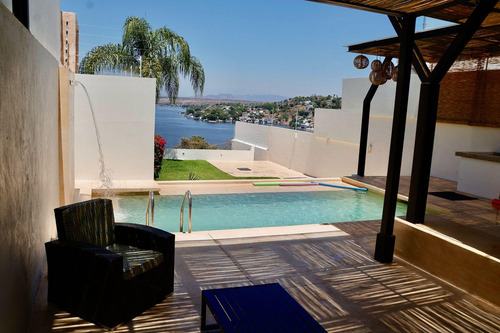 Casa En Tequesquitengo Con Vista Al Lago