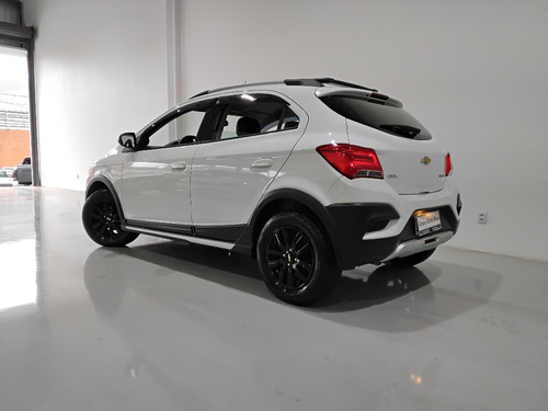 Chevrolet Onix 1.4 MPFI ACTIV 8V FLEX 4P AUTOMATICO