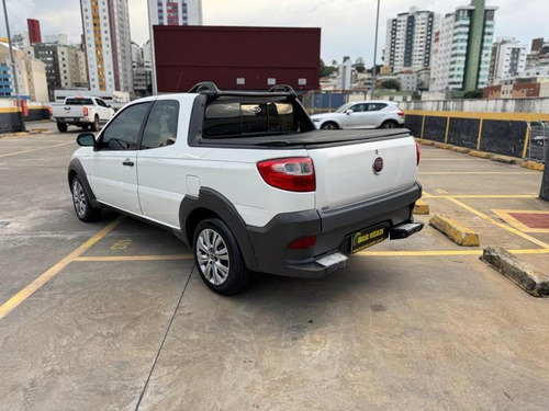 Fiat Strada 1.4 Hard Working Cab. Dupla Flex 3p