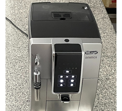Cafetera Automática Delonghi Dinamica Plateado (Usado)