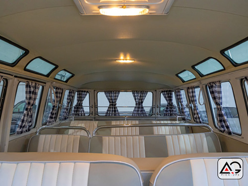 Volkswagen Kombi Corujinha Restaurada 1974