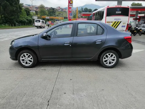 Renault Logan 1.6 PRIVILEGE INTENS MT modelo 2016