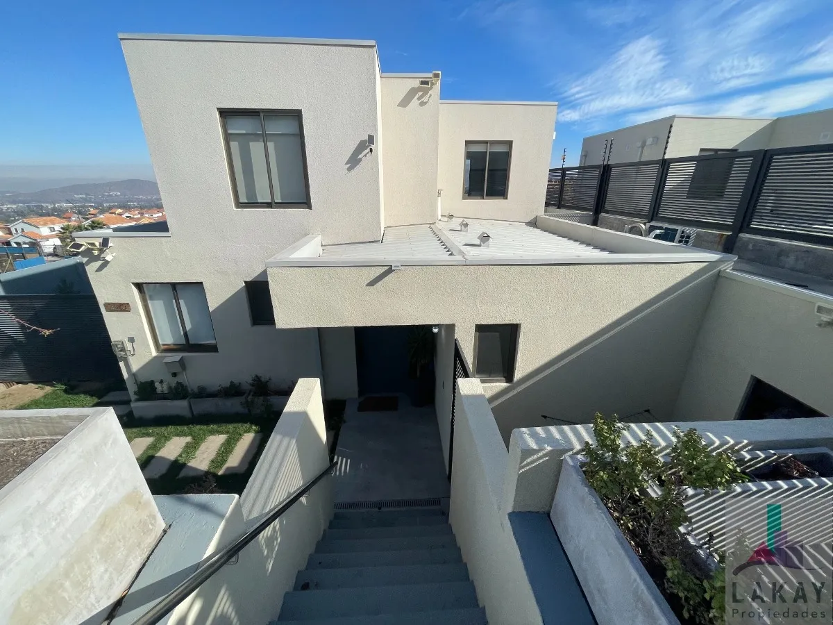 Imagen 1 de 26 de Linda Y Moderna Casa Familiar