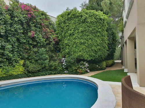 Majestuosa Residencia En Jardines Del Pedregal (r)