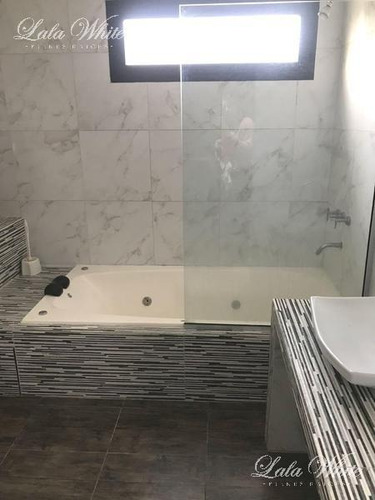 Imagen 18 de 23 de Venta - Casa En Saint Thomas Este