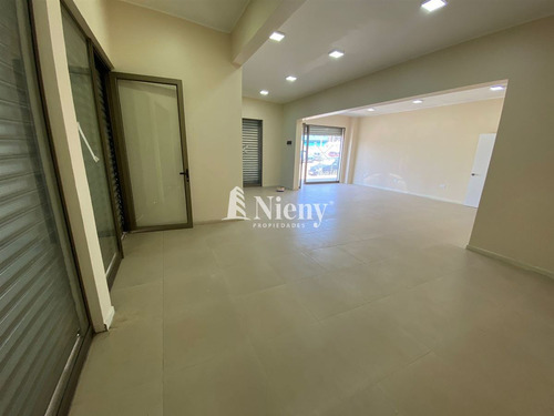 Gran Local Comercial En Arriendo En Rotonda Concón.