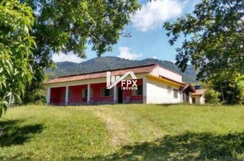Chácara Com Suíte, Piscina E Lago Em Pedro De Toledo - Ch048