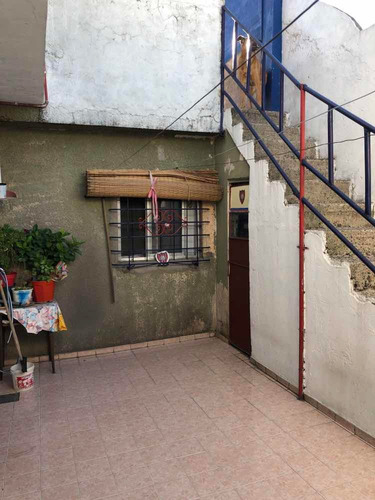 Casa Planta Baja,garage,2 Piezas,living Amplio,cocina,y Baño