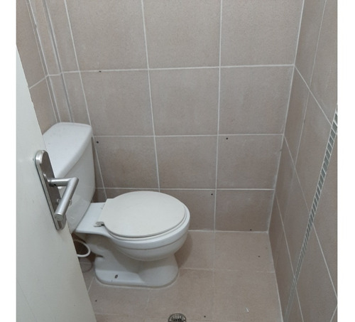 Imagen 8 de 8 de Edifcio En Zona Comercial - Residencial