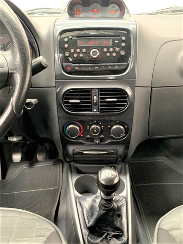 Imagem 12 de 14 de Fiat Palio Weekend