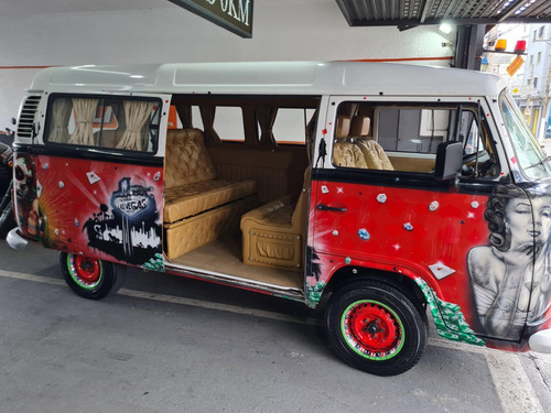 Volkswagen Kombi Kombi Standard 1.4 (Flex)
