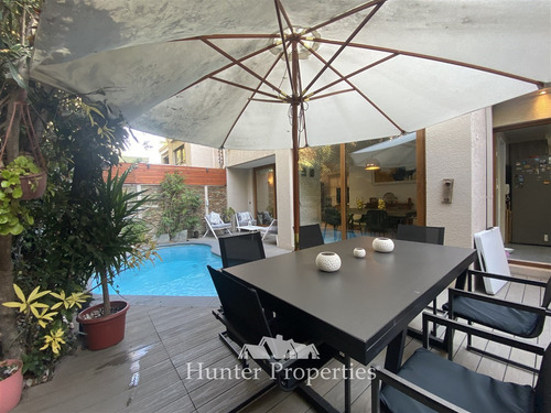 Casa Venta De 5 Dorm 5 Baños En La Reina Principe De Gales