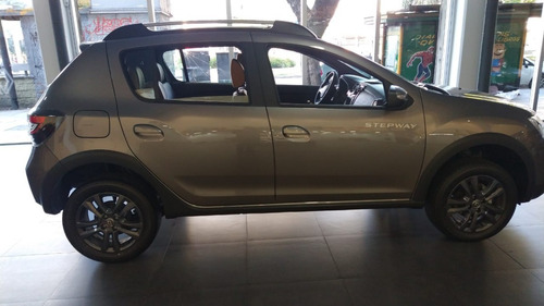 Imagen 12 de 21 de Sandero Stepway Intens 1.6v Stock Disponible En Deposito