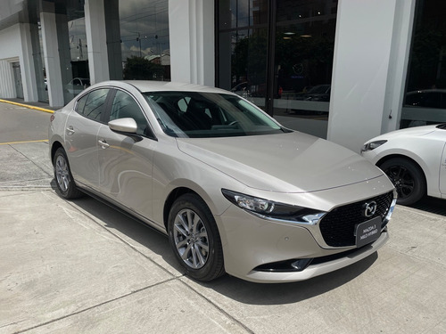 Imagen 8 de 24 de Mazda 3 Sedan Touring At Hibrido 2.0 2023