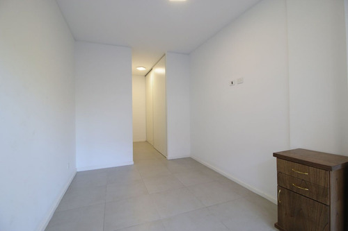 Departamento 4 Ambientes Y 2 Cochera En Recoleta