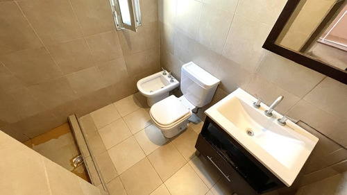 Imagen 24 de 30 de Casa De 4 Dormitorios En Venta Con Quincho Y Piscina Fisherton Cerca De Calle Córdoba