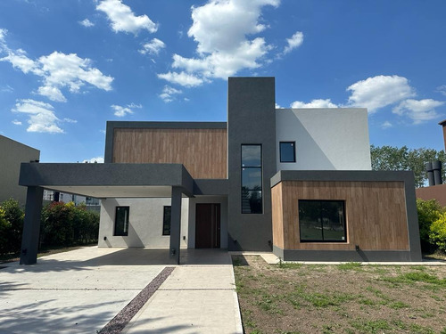 Hermosa Casa A Estrenar En El Principado De Canning!!!