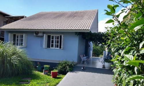Casa Em Camaquã Com 2 Dormitórios - Mi17117