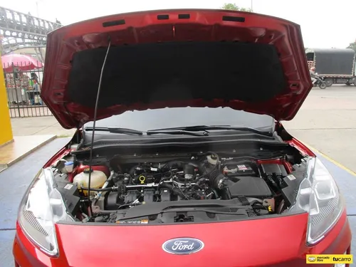Ford Escape Titanium 4x4 2000cc At Aa