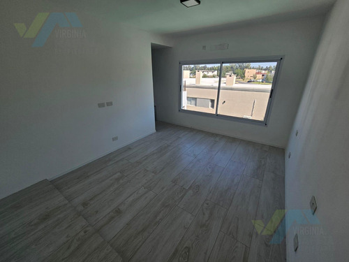 Casa 5 Ambientes En Venta - Barrio Cerrado Santo Tomás - Pilar