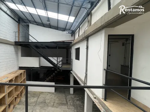 Bodega En Arriendo En Guayabal. Cod A775706