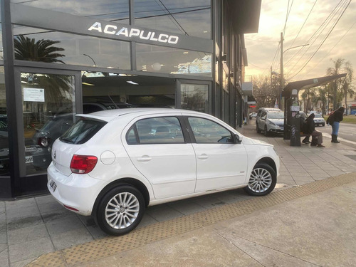 Imagen 4 de 20 de Volkswagen Gol Trend 2016 1.6 Highline 101cv