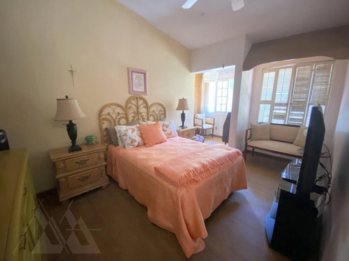 Casa En Venta Y Renta Dentro De Calle Cerrada Con Seguridad, En Palmira Tinguindin, Cuernavaca Mor