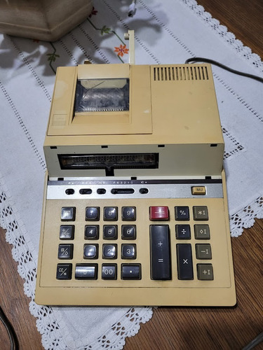 Calculadora Sharp C S 2612 Antiga - Leia Descrição