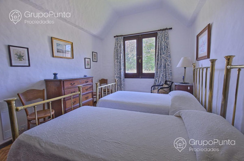Hermoso Chalet Con Piscina Climatizada En Alquiler En Zona Golf - Punta Del Este
