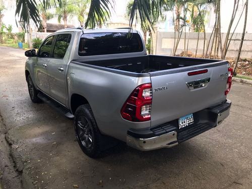 Toyota Hilux Srv 2022