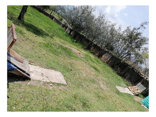 Finca Con Cabaña. 2.836 M2 Sotaquira - Boyaca
