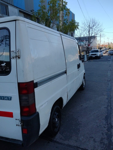 Imagen 4 de 12 de Fiat Ducato 2.8 D Furgon 15 Largo 1999