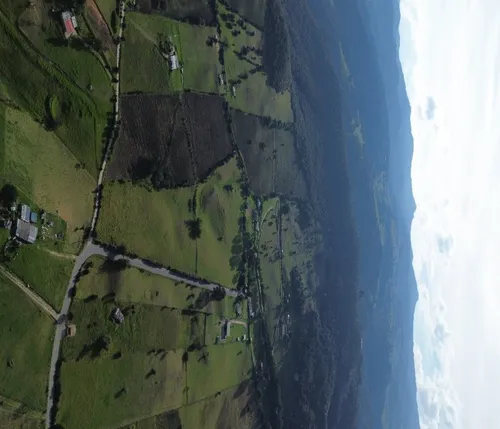 ¡espectacular Finca En Sibaté! 14 Fanegadas. Vía Pavimentada