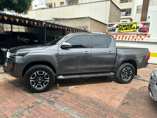 Toyota Hilux Srx 2.8 4x4 Diesel Mod 2023 Con Blindaje 2plus