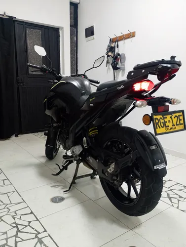 Fz 25